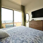 Charming In بالاو
